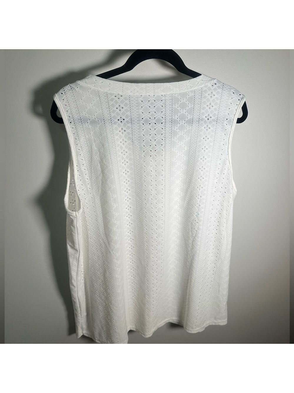 White V Neck Sleeveless Tank Top 2XL - Picture 2 of 5